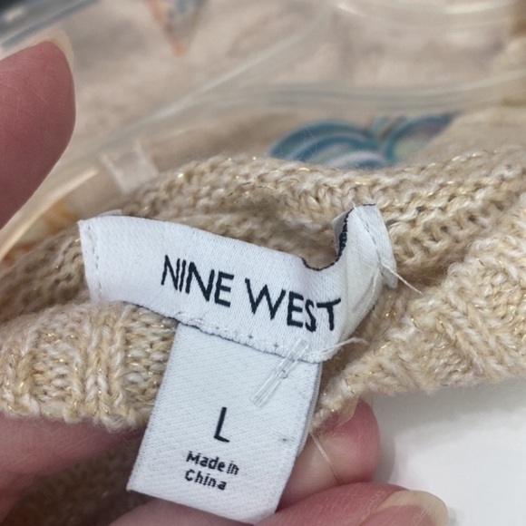Nine West NWT cream colored sweater with gold thread - Picture 10 of 12
